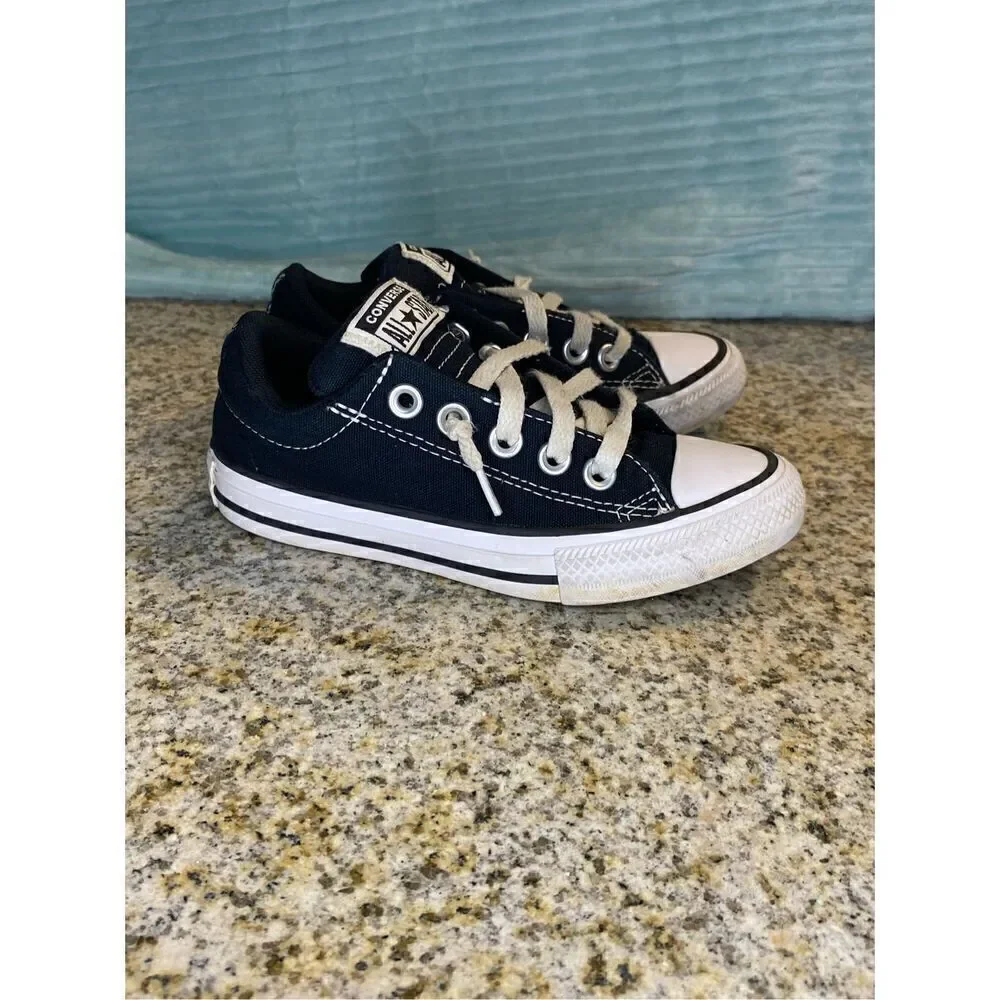 ✅Converse low top boys black sneakers
